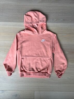 Nike: Kids Club Fleece Hoodie (Size M)